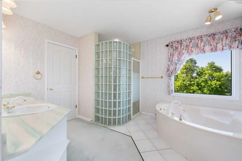 1600 Evergreen Hill SW