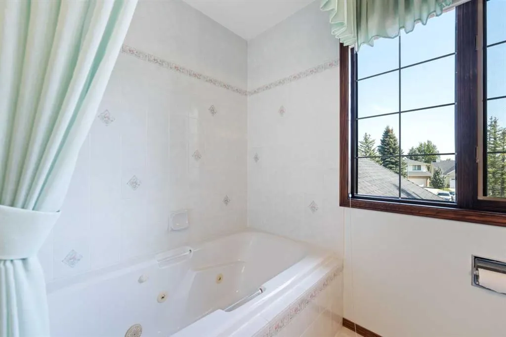 1600 Evergreen Hill SW
