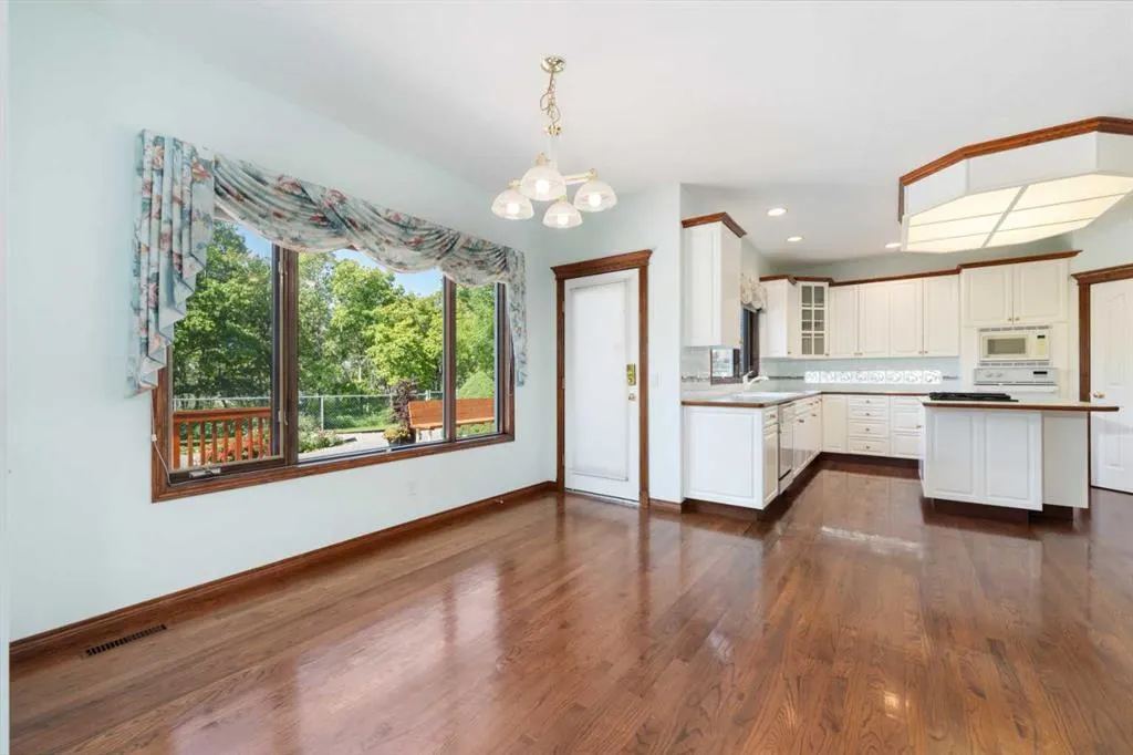 1600 Evergreen Hill SW