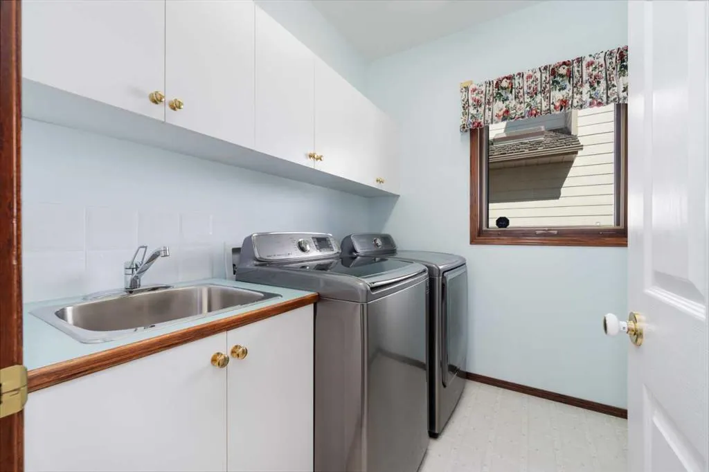 1600 Evergreen Hill SW