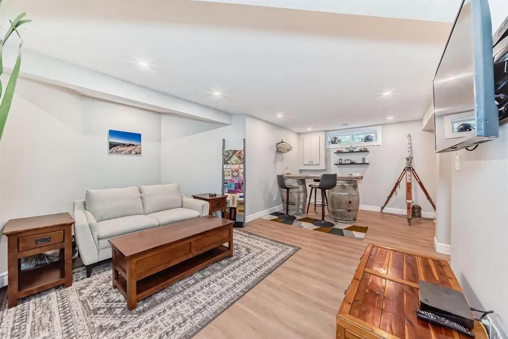 31 Riverview Drive