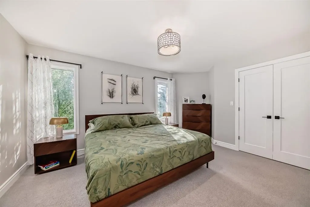 31 Riverview Drive