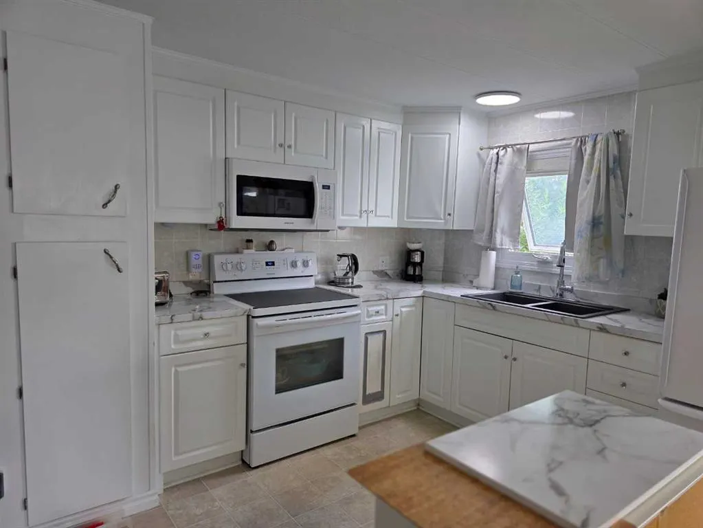 6834 59 Avenue, #16