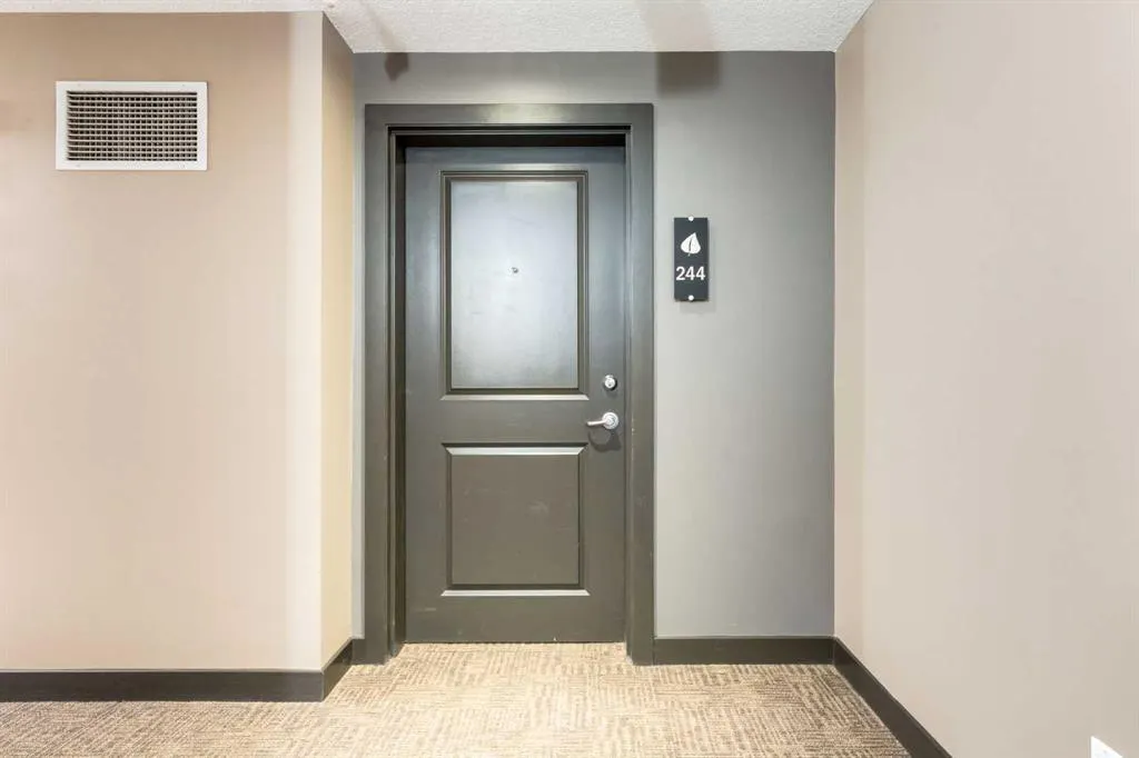 35 Aspenmont Heights SW, #244