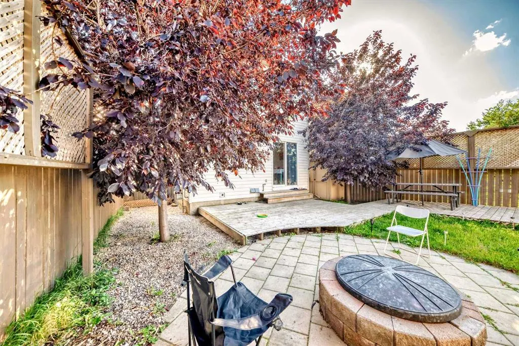 57 Martinvalley Way NE