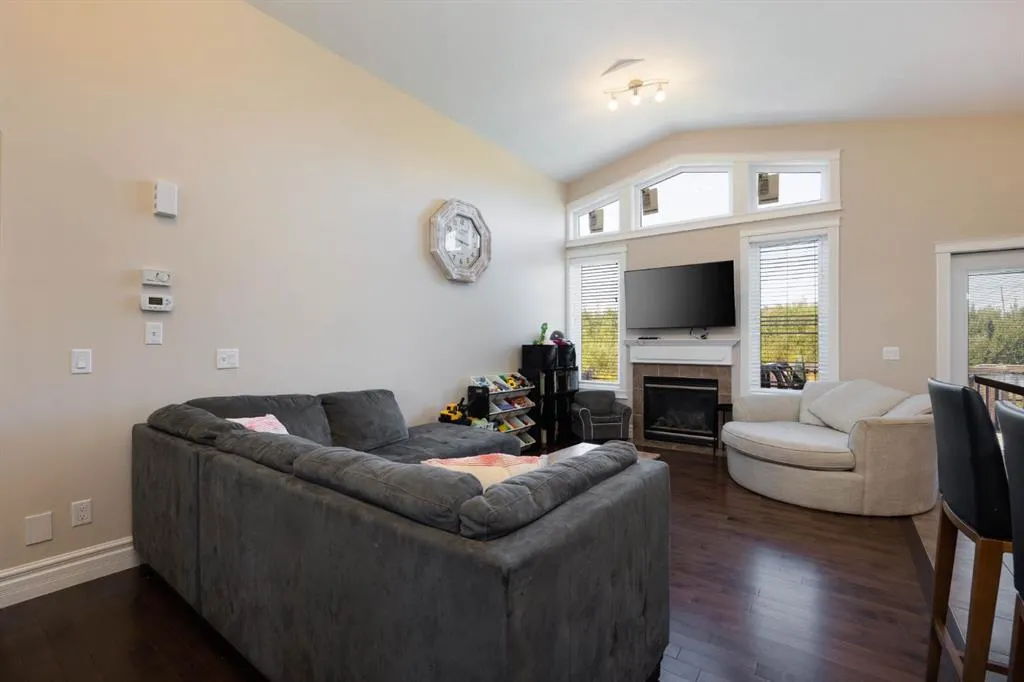 457 Walnut Crescent