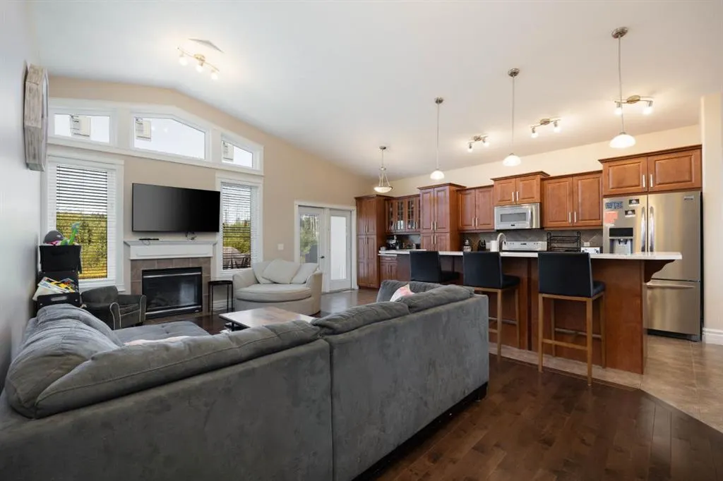 457 Walnut Crescent
