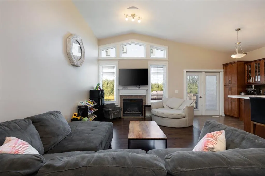 457 Walnut Crescent