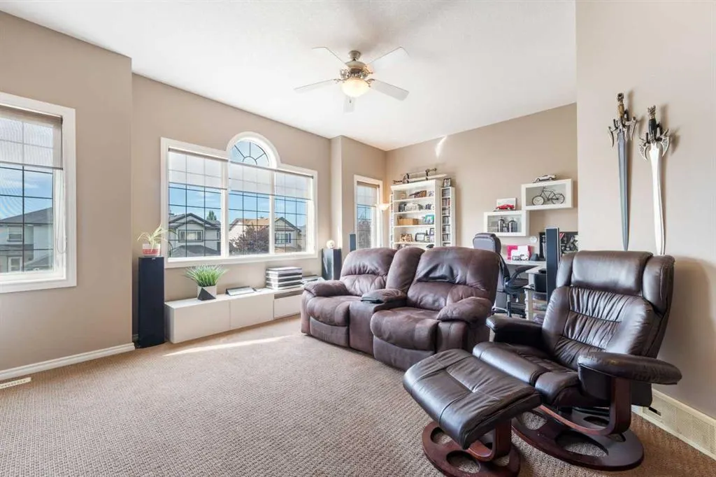 34 Crystalridge Close