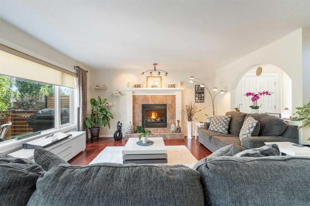 34 Crystalridge Close