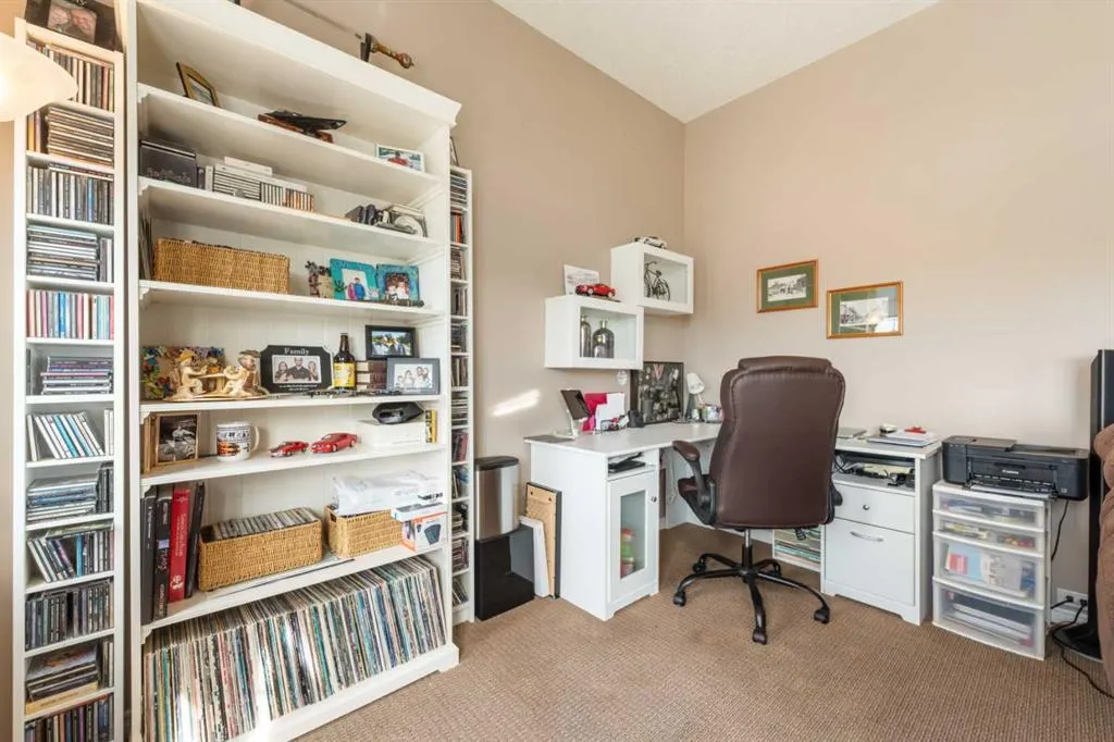 34 Crystalridge Close