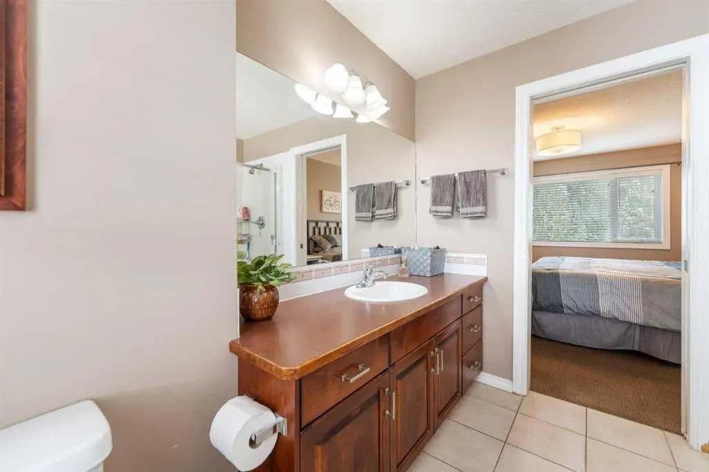 34 Crystalridge Close