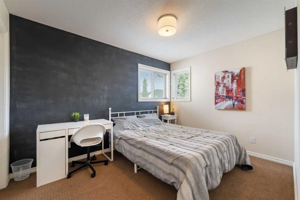 34 Crystalridge Close
