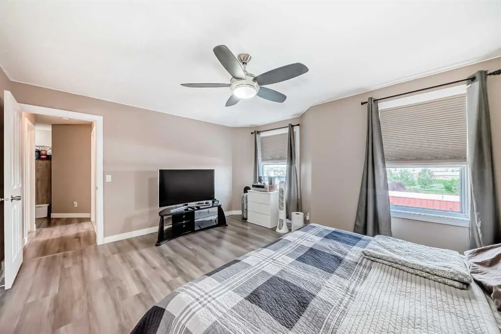 50 Westland Road, #302