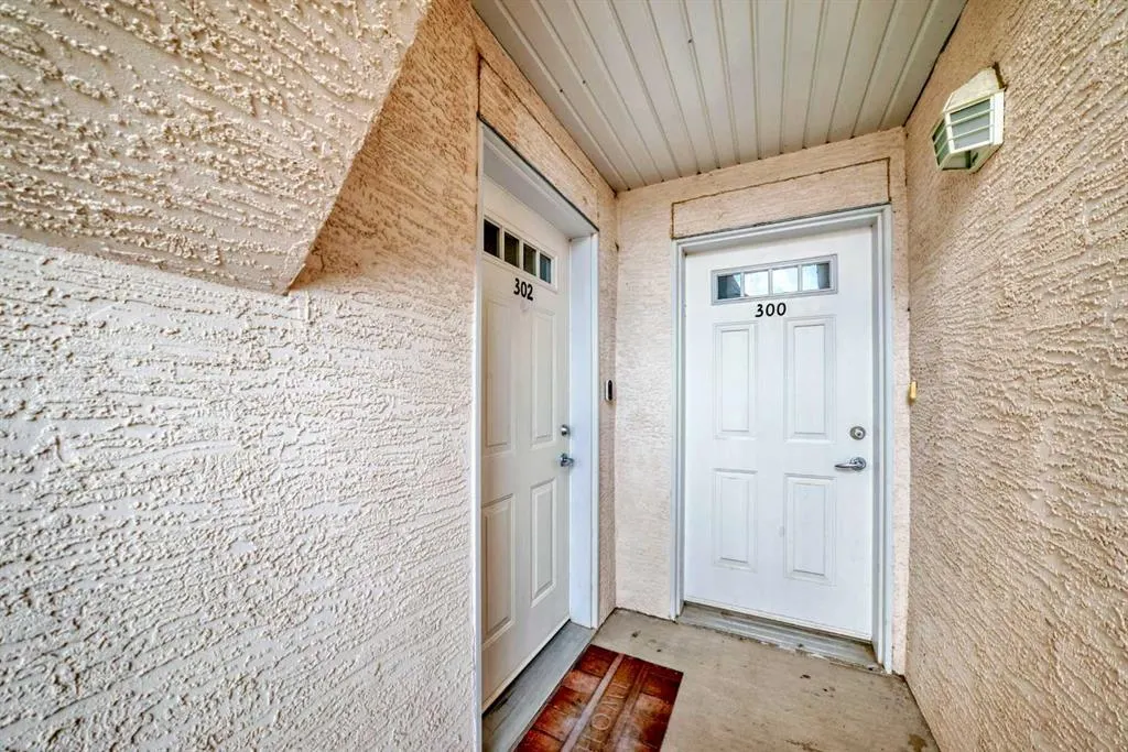 50 Westland Road, #302