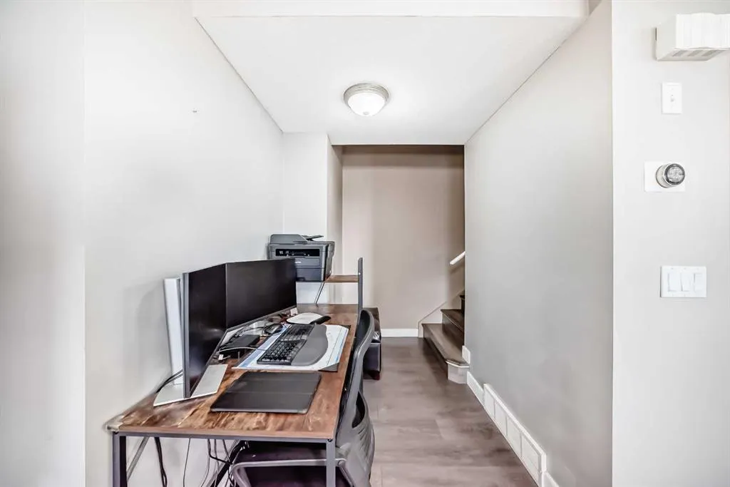 50 Westland Road, #302