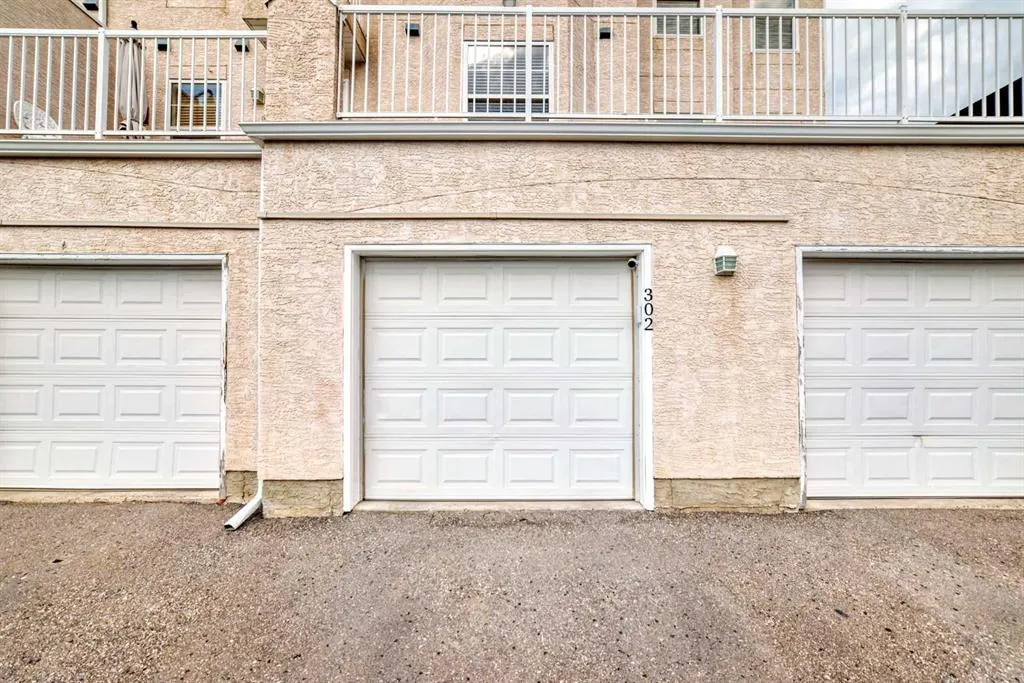 50 Westland Road, #302