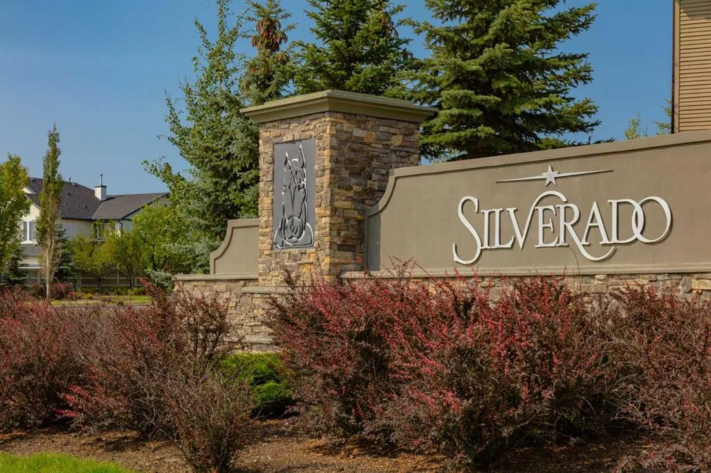 70 Silverado Skies Crescent SW