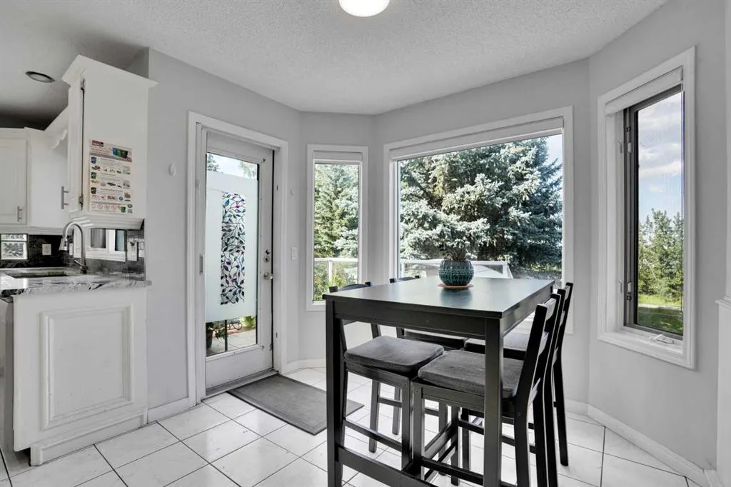 134 Diamond Drive SE