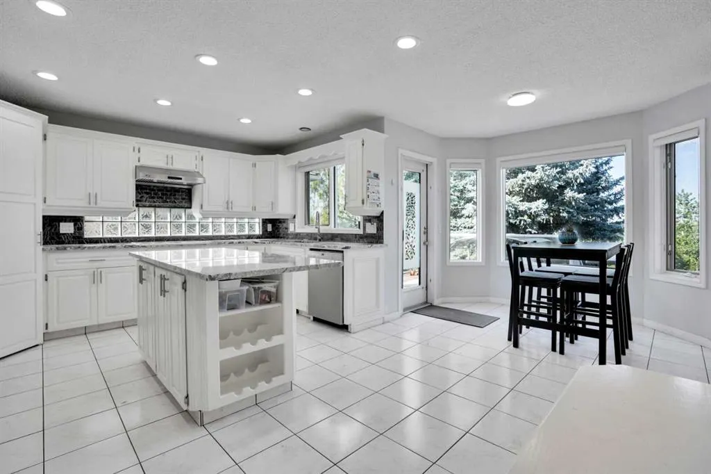134 Diamond Drive SE