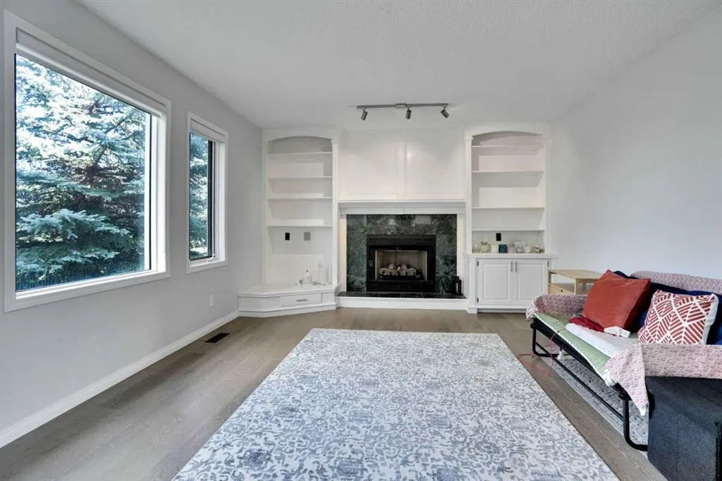 134 Diamond Drive SE