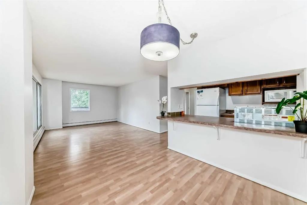 235 15 Avenue SW, #301