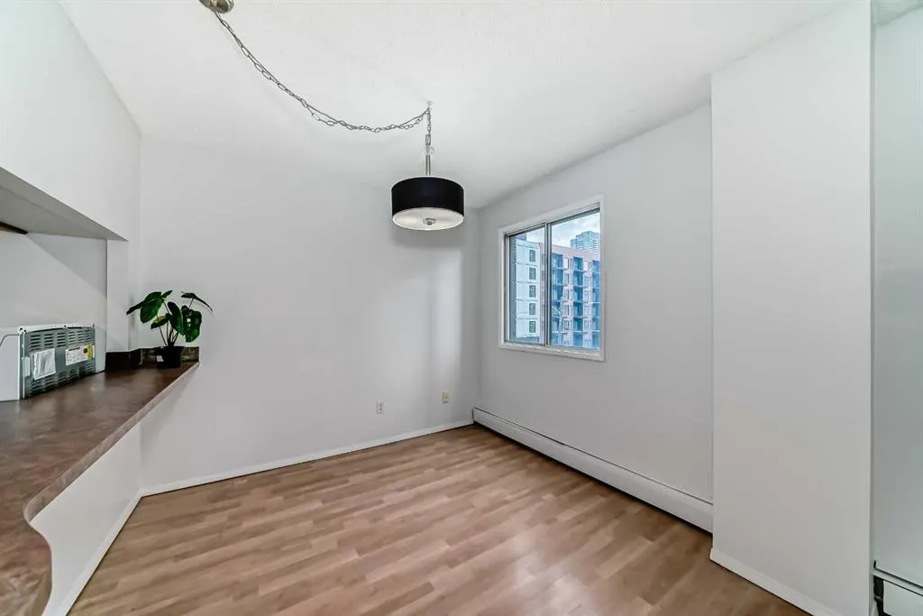 235 15 Avenue SW, #301