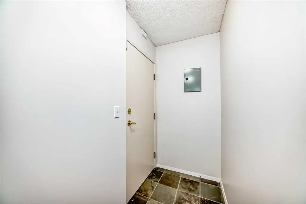 235 15 Avenue SW, #301