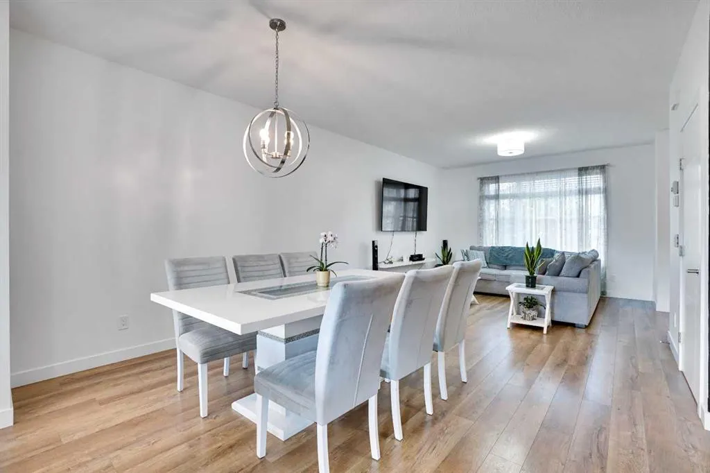 3 D'Arcy Boulevard