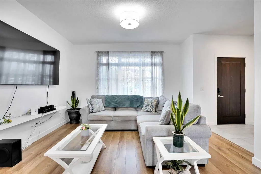 3 D'Arcy Boulevard