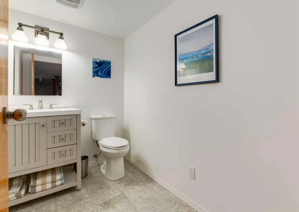 206 Hawkside Mews NW
