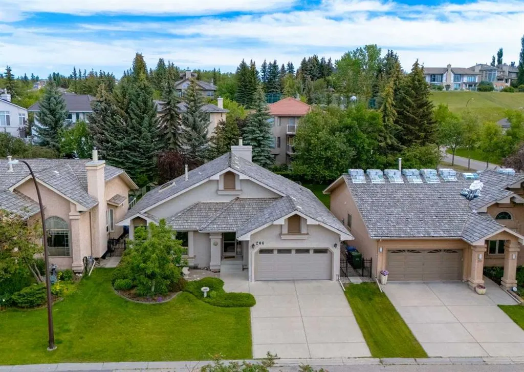 206 Hawkside Mews NW