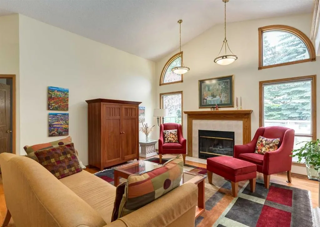 206 Hawkside Mews NW