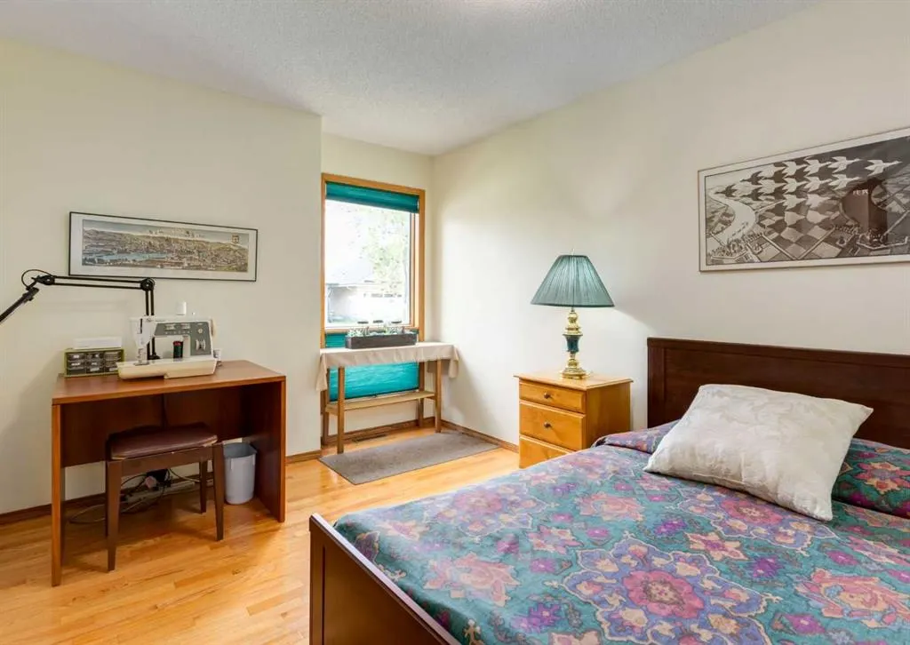 206 Hawkside Mews NW