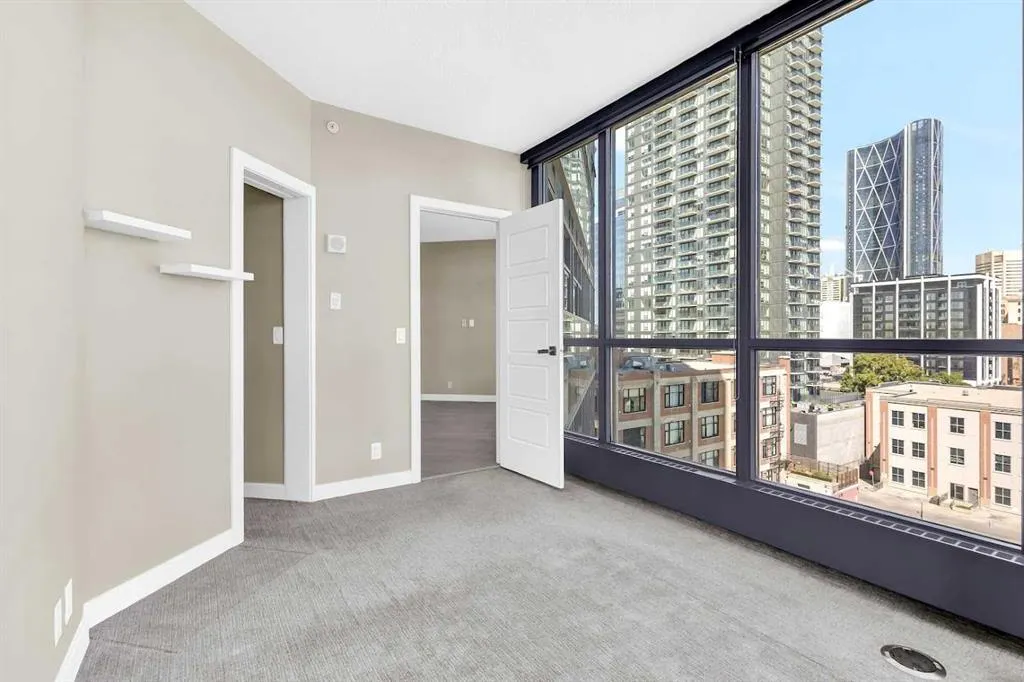 225 11 Avenue SE, #703