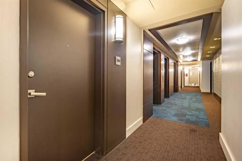 225 11 Avenue SE, #703