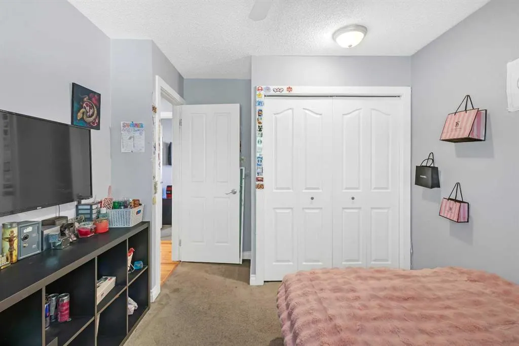 687 Brookpark Drive SW