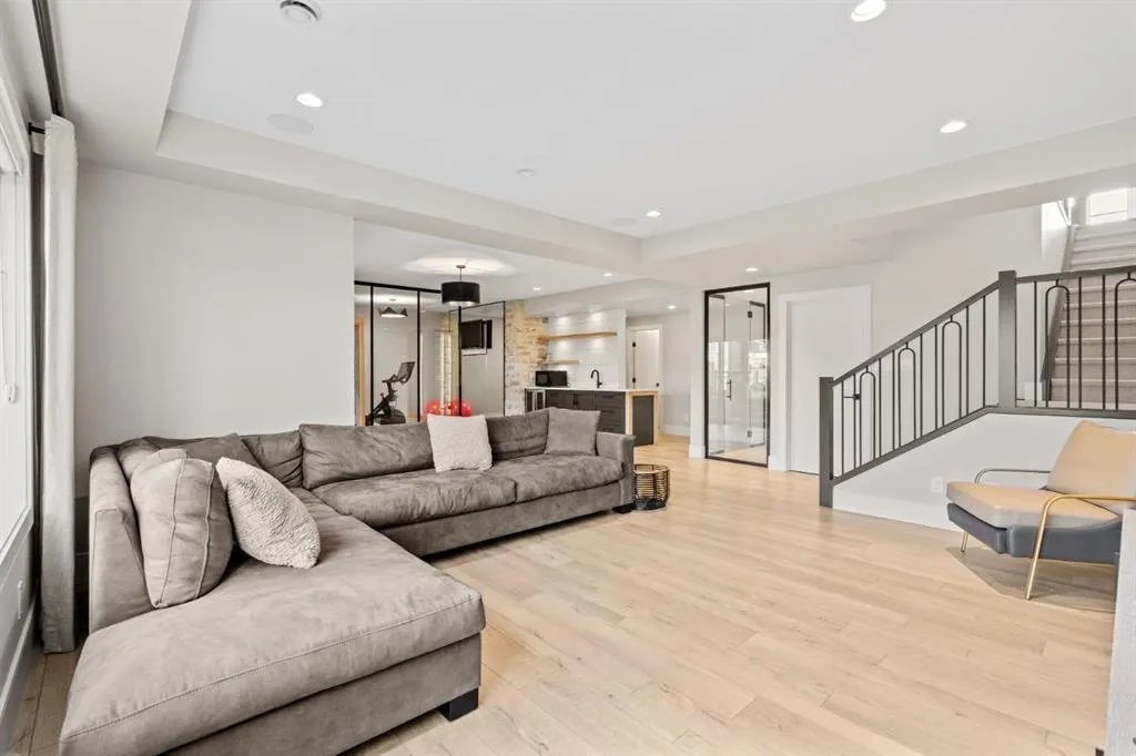 12 Junegrass Terrace