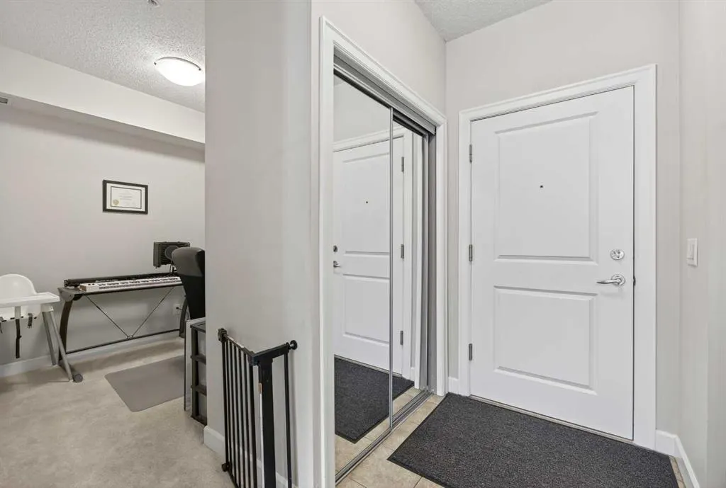 88 Arbour Lake Road NW, #419