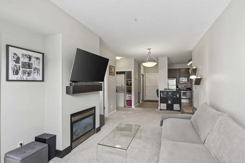 88 Arbour Lake Road NW, #419