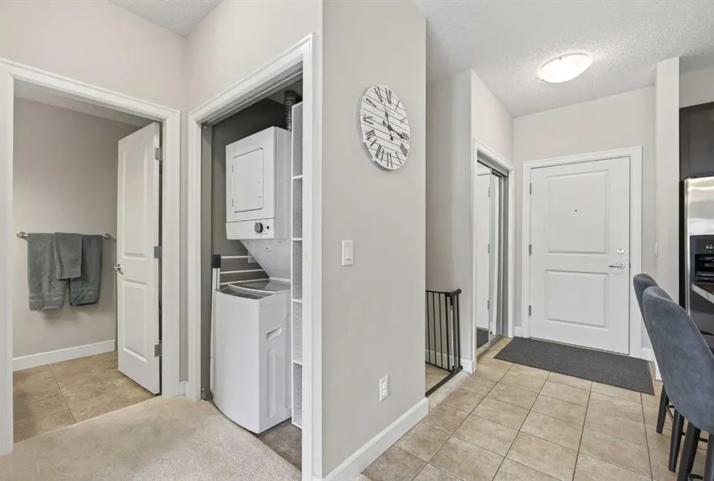 88 Arbour Lake Road NW, #419