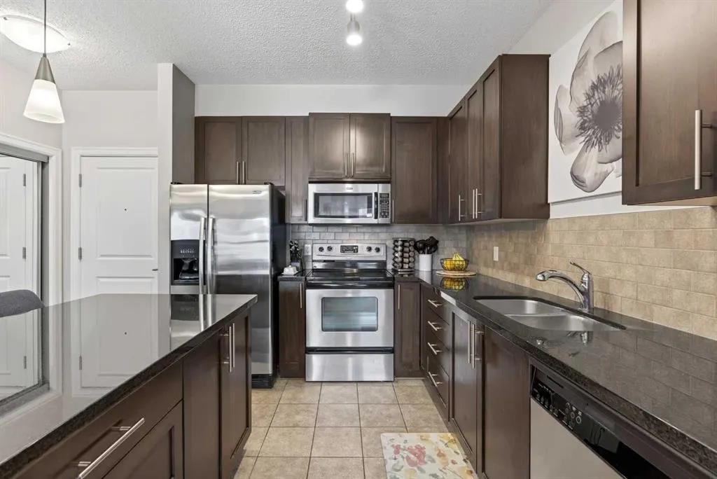 88 Arbour Lake Road NW, #419