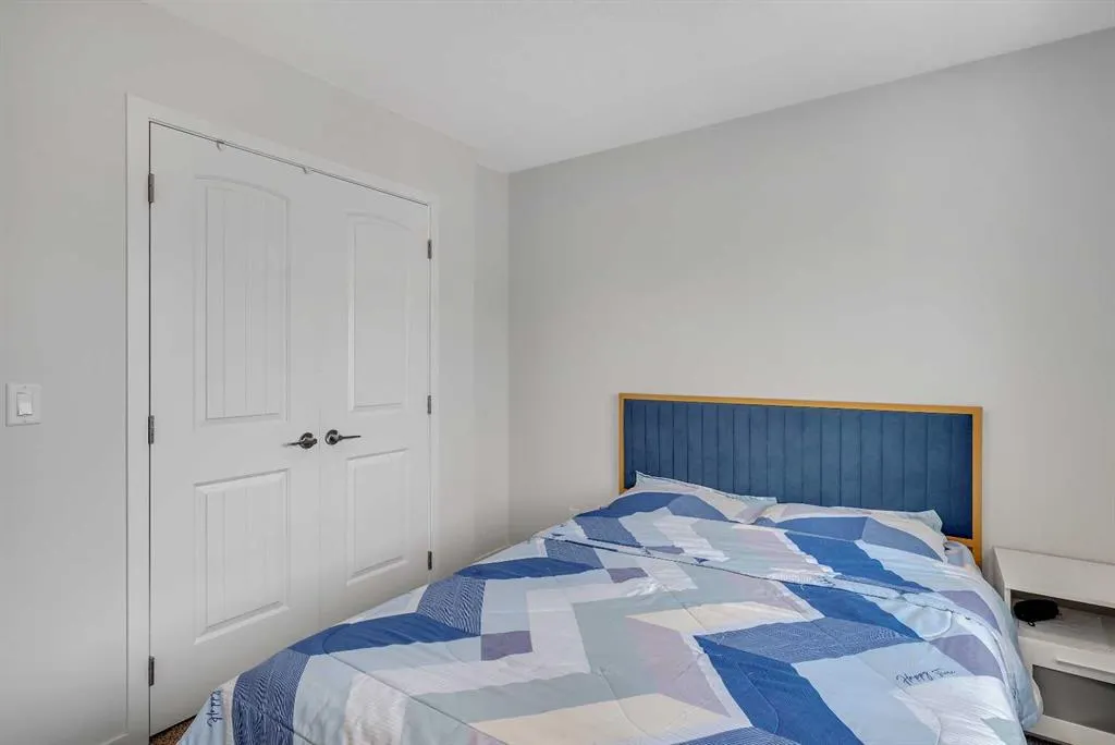 190 Dawson Harbour Rise