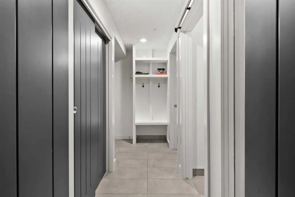 303 13 Avenue SW, #201