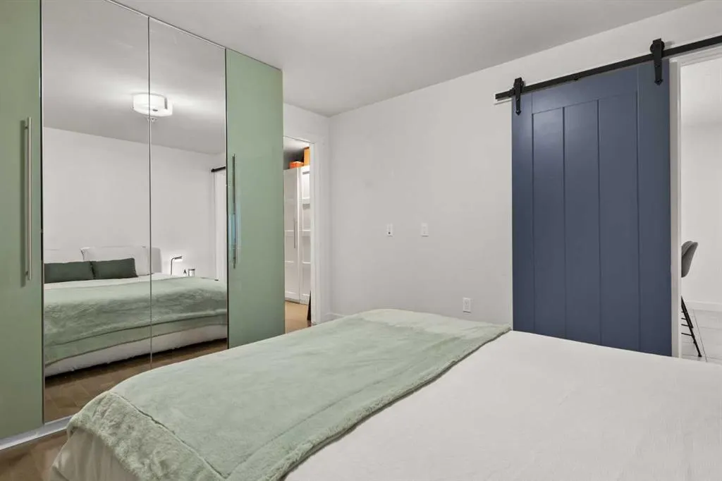 303 13 Avenue SW, #201