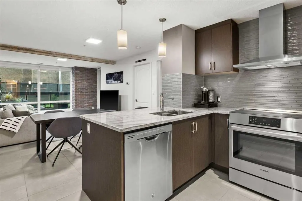 303 13 Avenue SW, #201