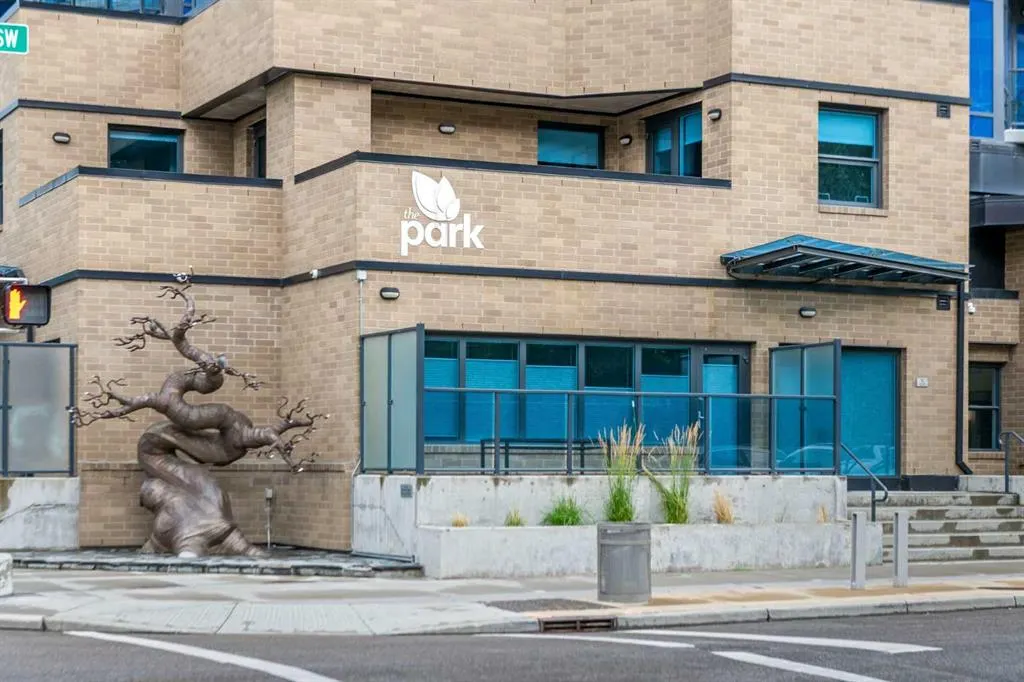 303 13 Avenue SW, #201