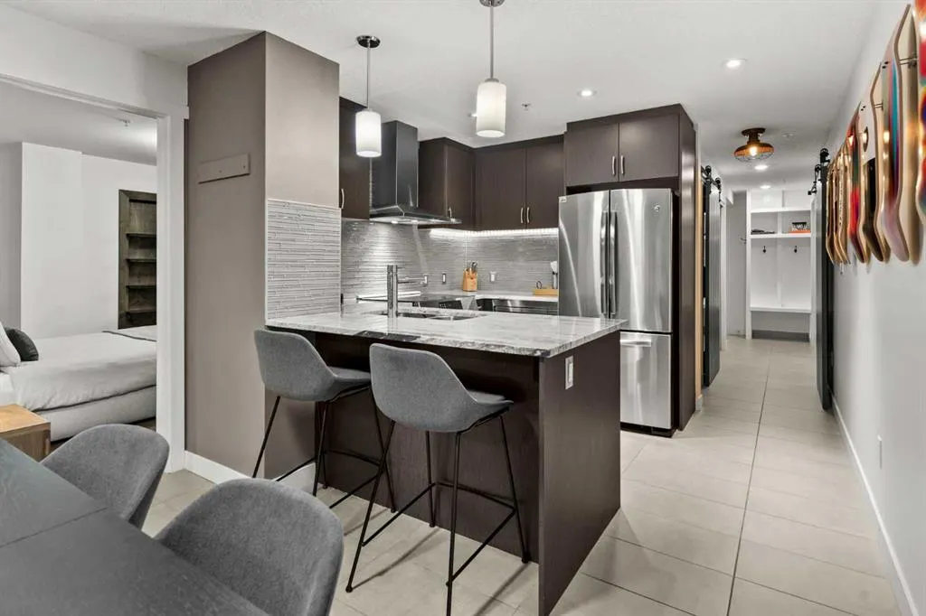 303 13 Avenue SW, #201