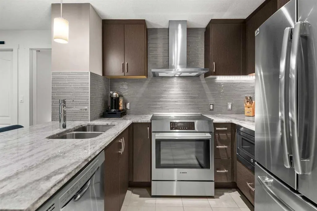 303 13 Avenue SW, #201