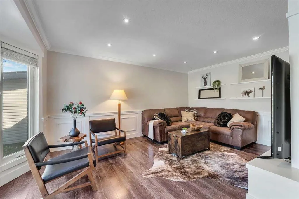 12 Marquis Place SE